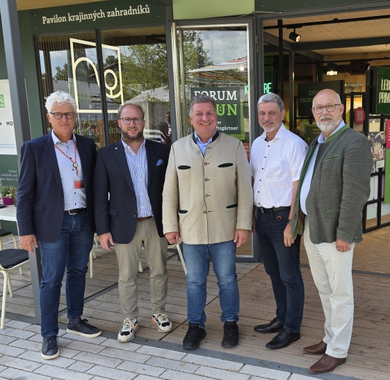 Am 22.08.2025 besuchte Christian Bernreiter, MdL und Bayerischer Staatsminister für Wohnen, Bau und Verkehr, die Landesgartenschau in der Oberpfalz